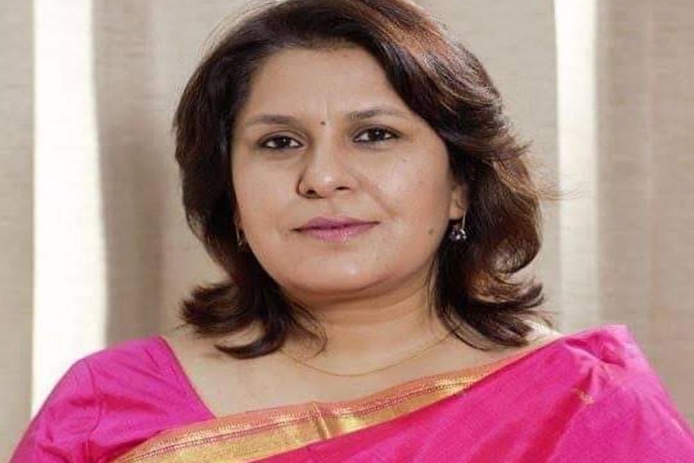 पार्टियों की सोशल मीडिया टीम की गलतियां