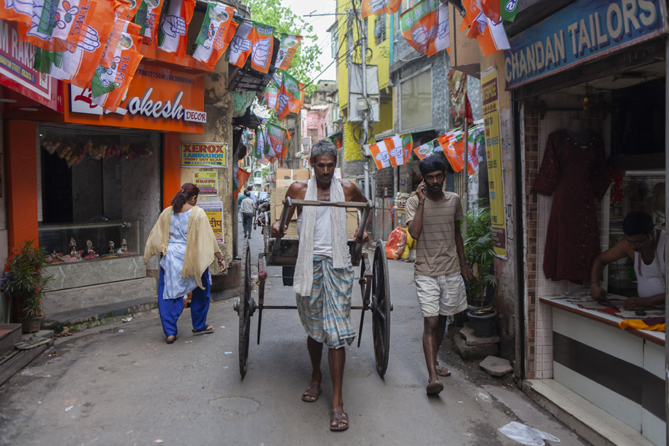 लोकसभा चुनाव: पश्चिम बंगाल में बढ़ा चुनावी पारा