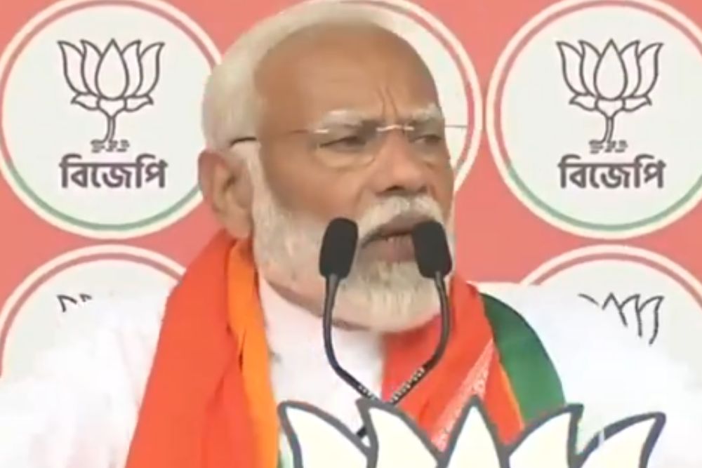 पश्चिम बंगाल में बोले PM Modi, कहा कि 10 साल की विकास यात्रा और 60 साल की…