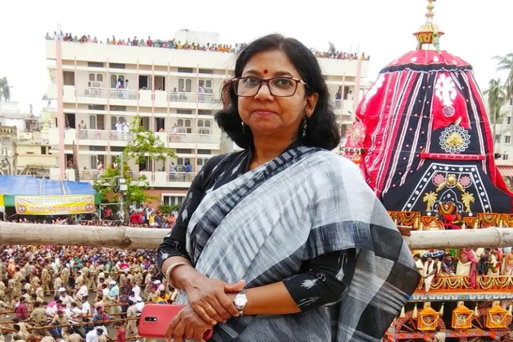 पुरी लोकसभा सीट से सुचरिता मोहंती ने टिकट लौटाया