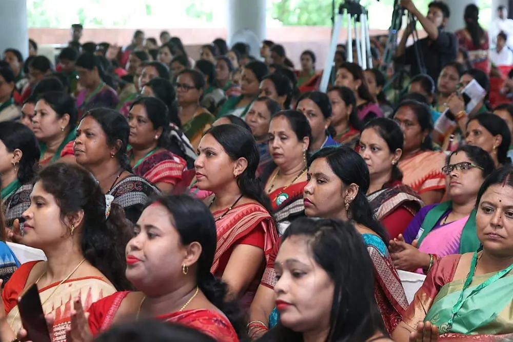 सियासी अपशब्द समाज को बिगाडते है !