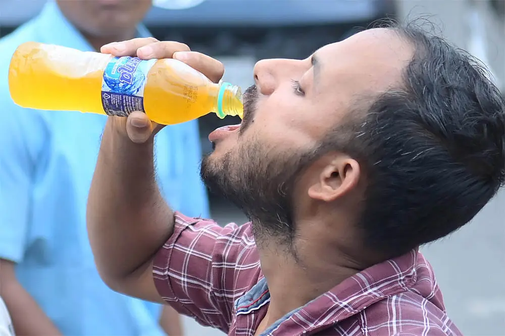आसमान से बरसती आग