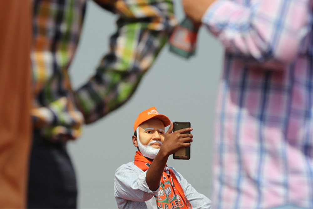 अब सिर्फ हिंदू-मुस्लिम नैरेटिव