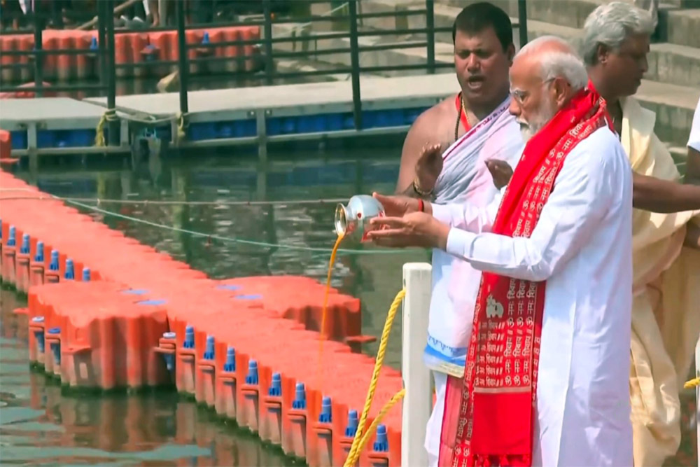 मोदी के ध्यान लगाने का प्रसारण हुआ तो विरोध होगा