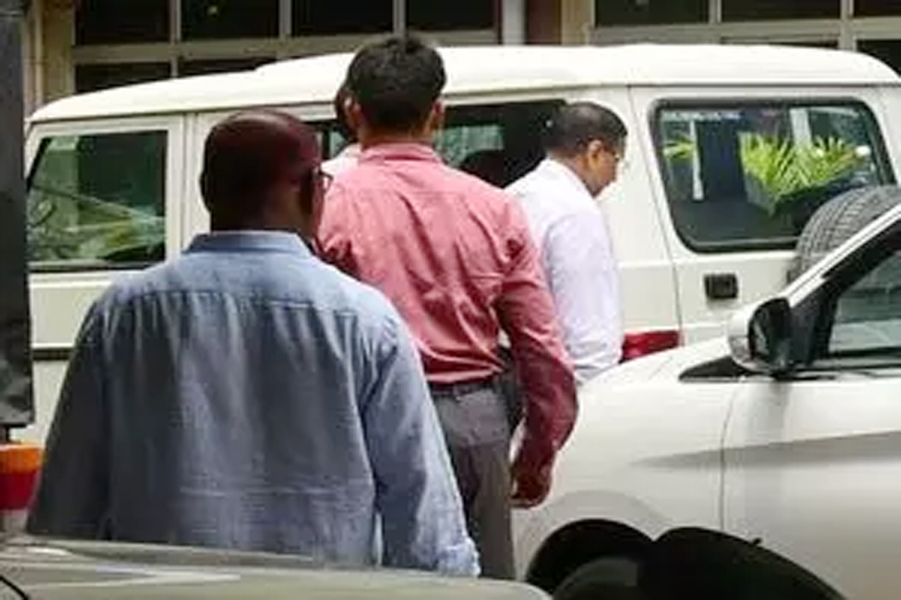 नीट मामले में गुजरात के 7 ठिकानों पर सीबीआई की छापेमारी