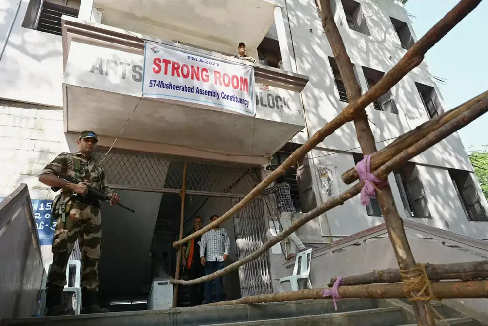 ऐसा अविश्वास नहीं देखा
