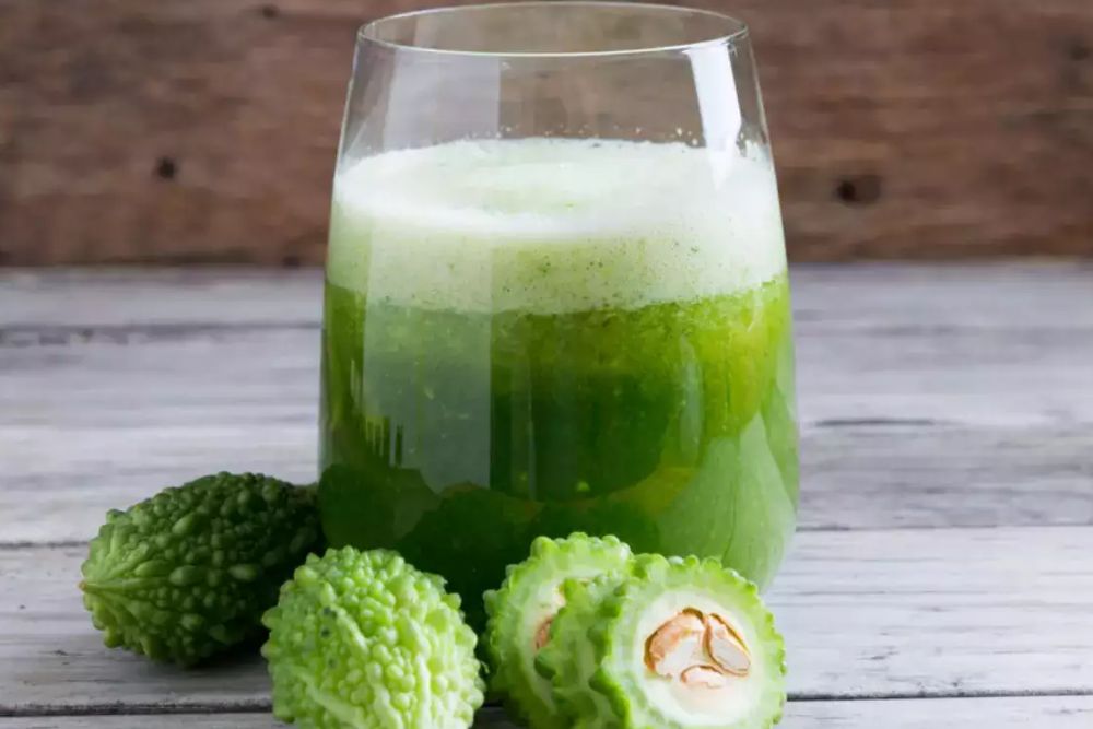 Bitter Gourd: सेहत के लिए वरदान इस सब्जी का जूस, 1 गिलास में…