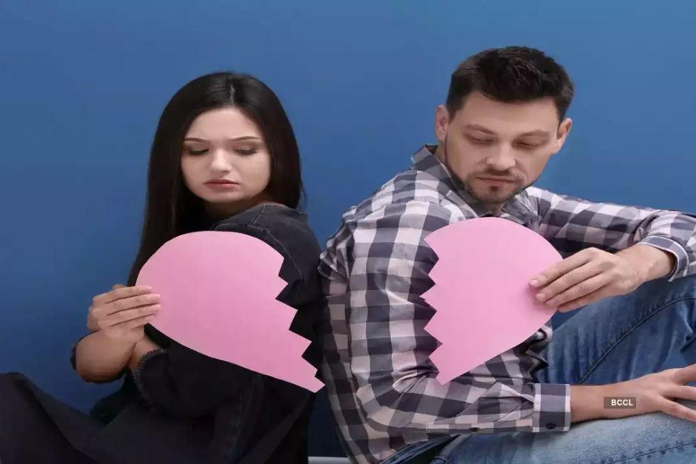 Relationship में विश्वास की अहमियत: 6 कारण क्यों टूट सकता है भरोसा