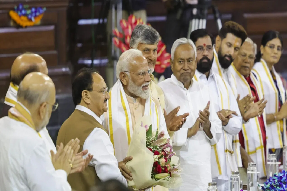 संसदीय दल के नेता चुने गए पीएम मोदी