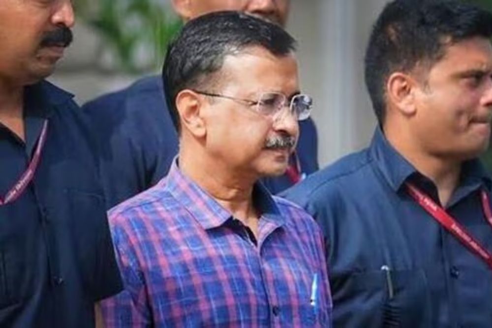 केजरीवाल ने उच्चतम न्यायालय में दायर याचिका ली वापस