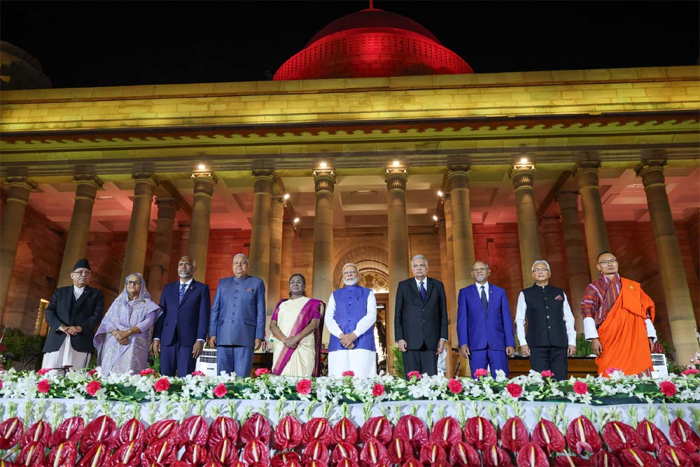 सात देशों के नेता पहुंचे शपथ समारोह में