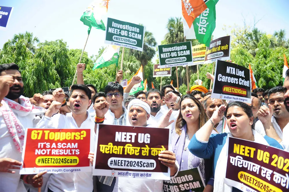 संदेह के गहरे बादल