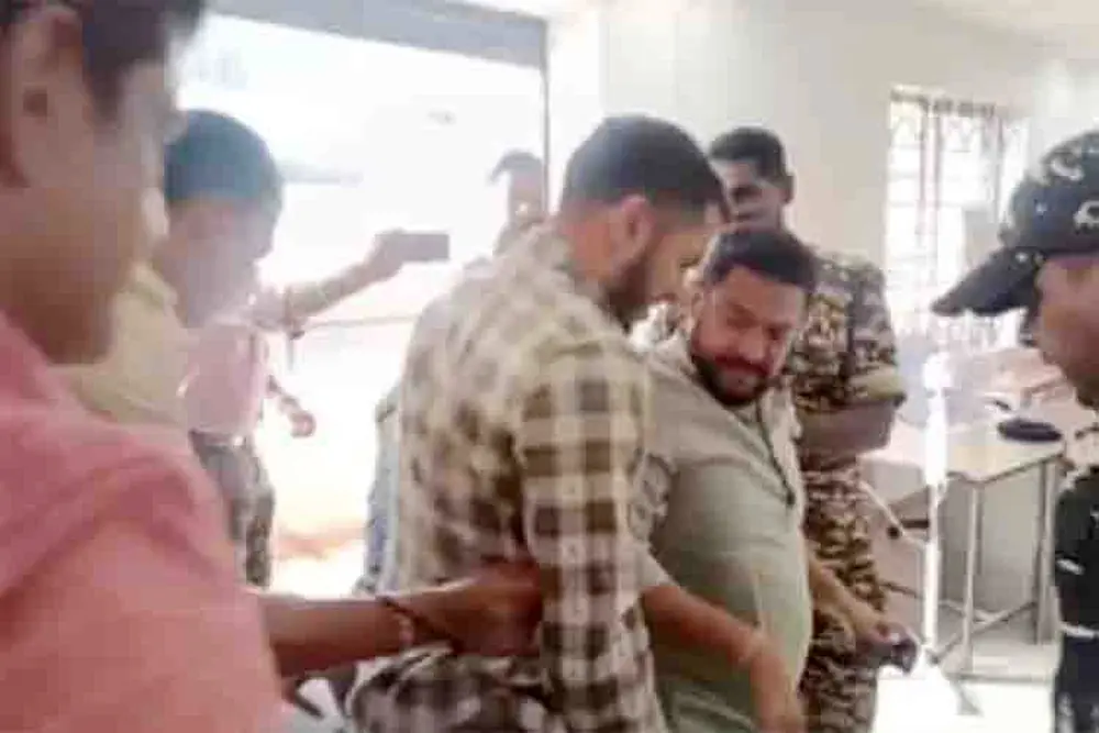 ईडी ने मनी लॉन्ड्रिंग मामले में कर्नाटक के पूर्व मंत्री बी नागेंद्र को हिरासत में लिया