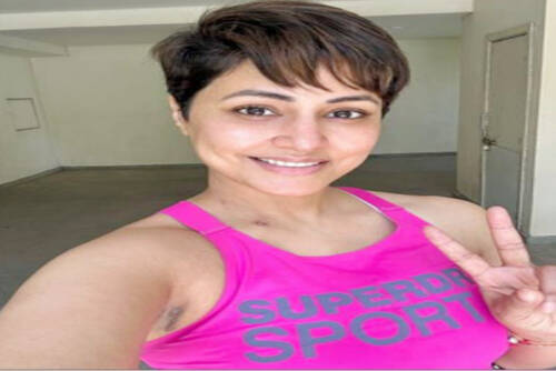 कैंसर सर्वाइवर हिना खान ने बताया जिंदगी के प्रति अपना नजरिया