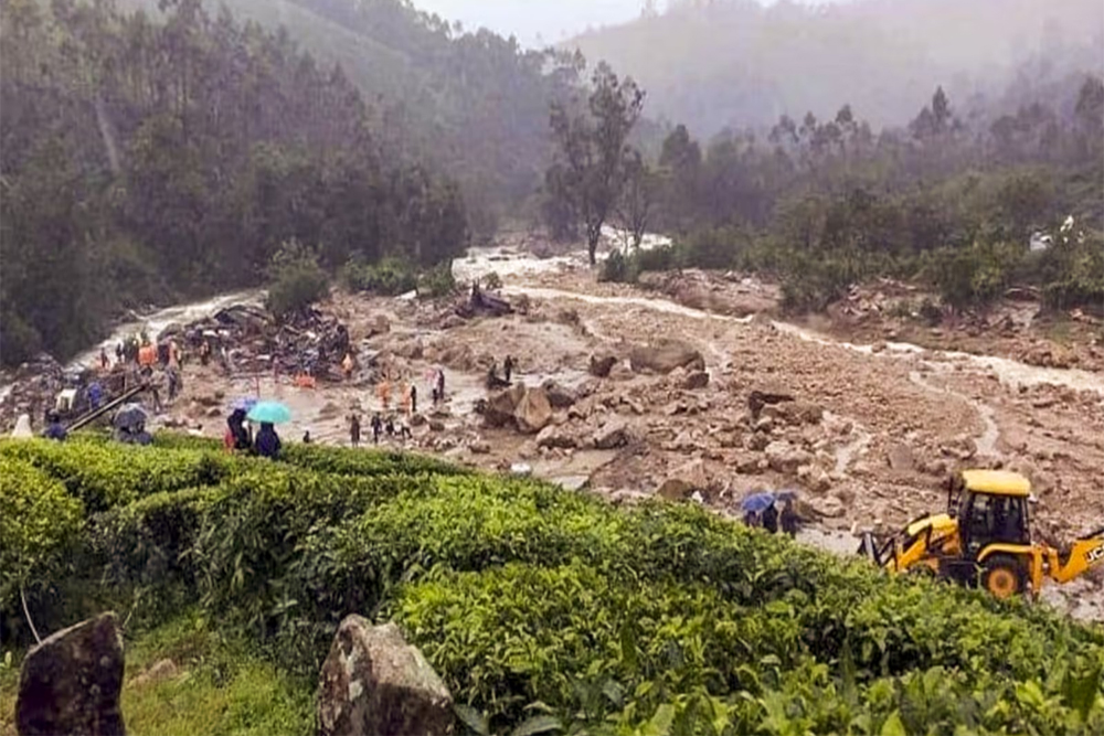वायनाड भूस्खलन : मृतकों की संख्या बढ़कर 159, बचाव अभियान तेज