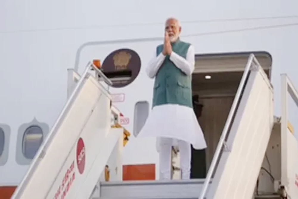 ऐतिहासिक यात्रा पर पोलैंड पहुंचे पीएम मोदी