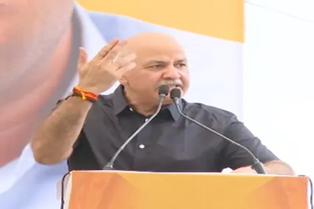 विनेश फोगाट के साथ कुछ खेल किया गया है: मनीष सिसोदिया