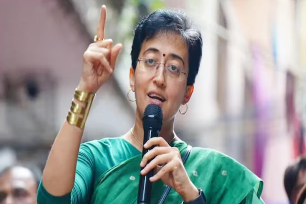 आतिशी ने मुख्यमंत्री पद की ली शपथ