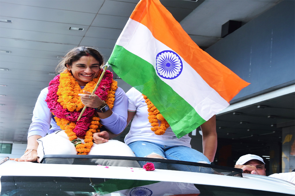 कांग्रेस जॉइन करने से पहले विनेश फोगाट ने छोड़ी रेलवे की नौकरी