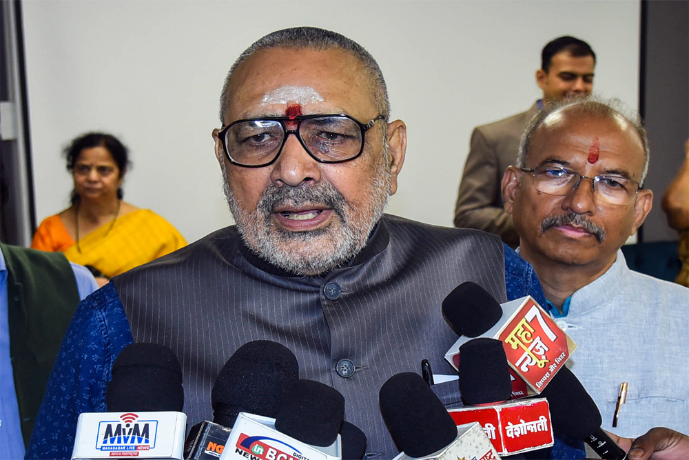 बंगाल में बिहार के छात्रों की पिटाई पर विवाद