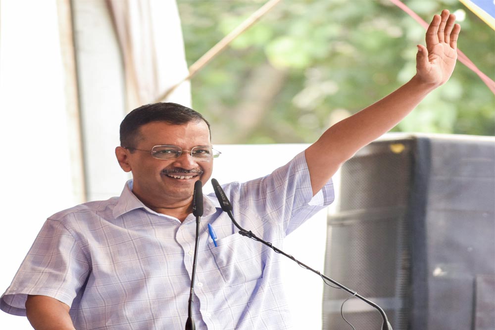 केजरीवाल ने जंतर मंतर पर सभा की