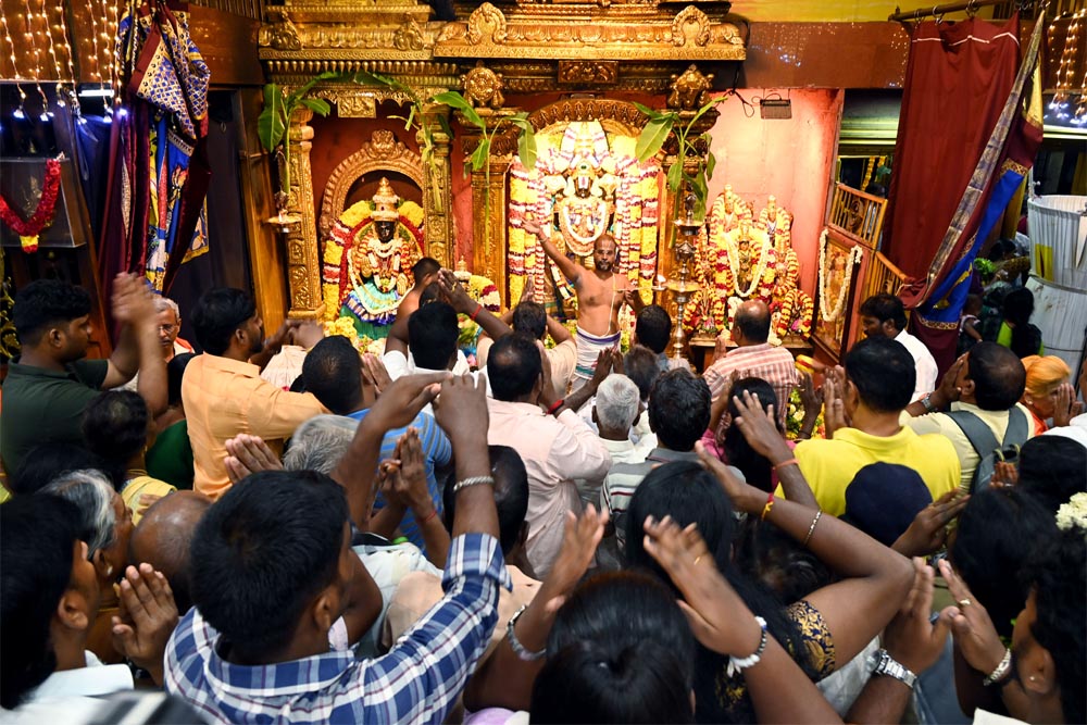 तिरुपति मंदिर का विवाद राजनीतिक या आर्थिक?