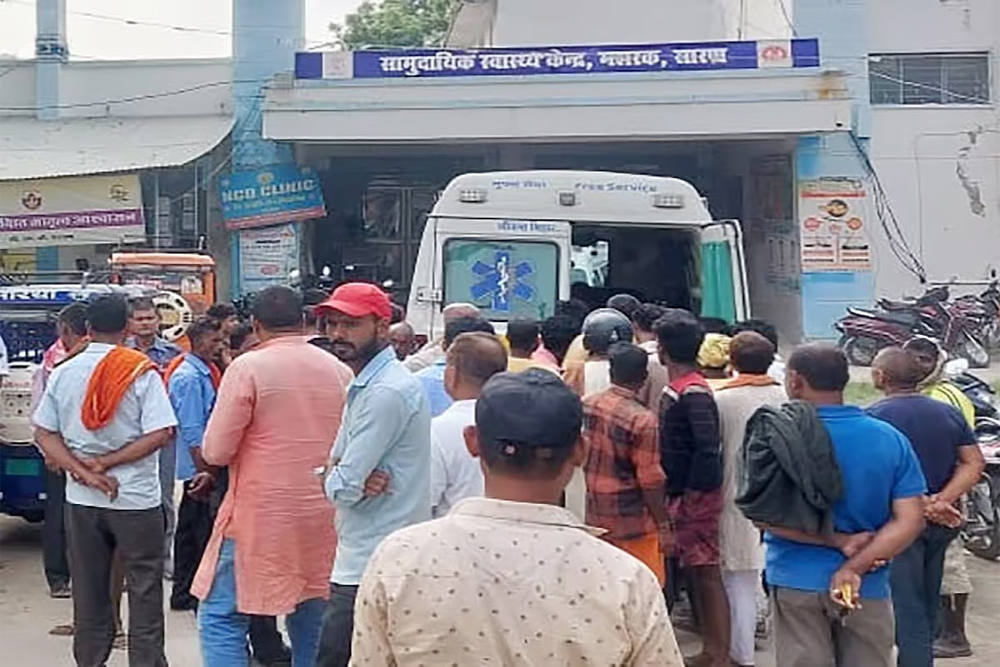 बिहार के सीवान में जहरीली शराब पीने से 20 लोगों की मौत