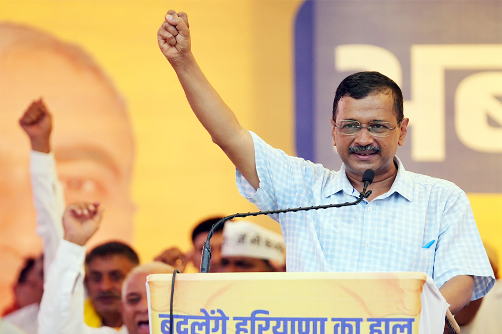 सीएम हाउस छोड़ रहे हैं पूर्व मुख्यमंत्री अरविंद केजरीवाल
