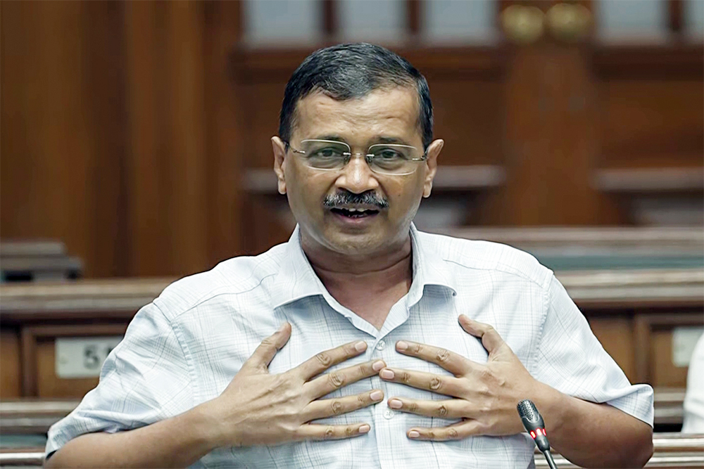 गांधी जी के जीवन से सीख लेकर जनता की सेवा में जुटे हैं: अरविंद केजरीवाल