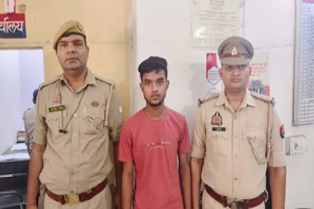 जीशान सिद्दीकी को मिली धमकी, मुंबई पुलिस ने नोएडा से आरोपी को किया गिरफ्तार