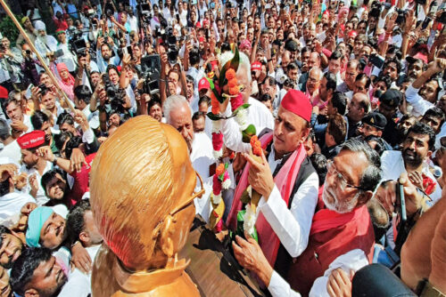अखिलेश का सॉफ्ट हिंदुत्व कितना चलेगा