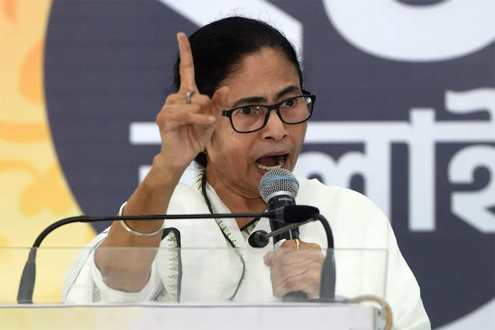 बीएसएफ करा रही है घुसपैठ: ममता