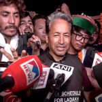 भूख हड़ताल पर बैठे सोनम वांगचुक