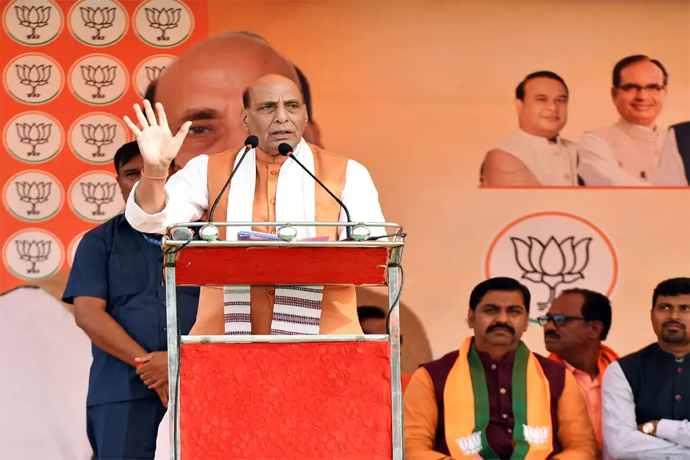 जातिगत जनगणना पर देश को गुमराह कर रहे कांग्रेस नेता: राजनाथ सिंह