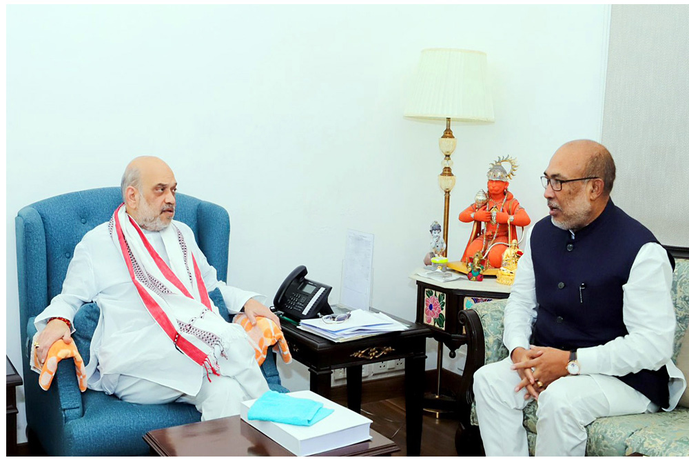 मणिपुर के 10 विधायक राज्यपाल से मिले