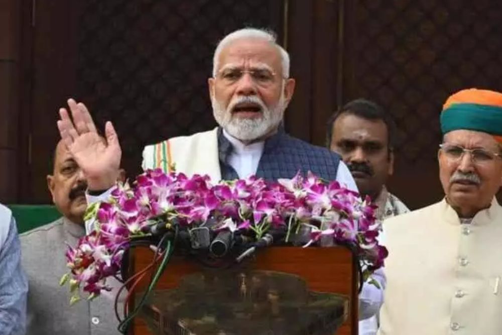 Parliament Winter Session: संसद में हंगामा करने वालों को PM मोदी ने सुनाई खरी-खोटी
