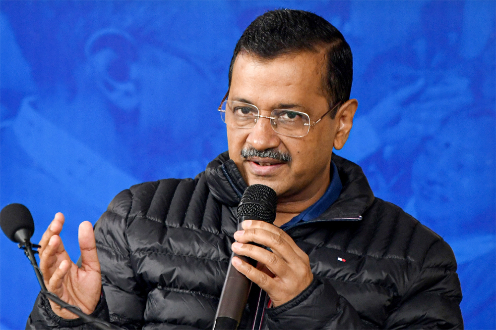 भाजपा बंद करना चाहती है दिल्ली वालों की सुविधाएं: केजरीवाल