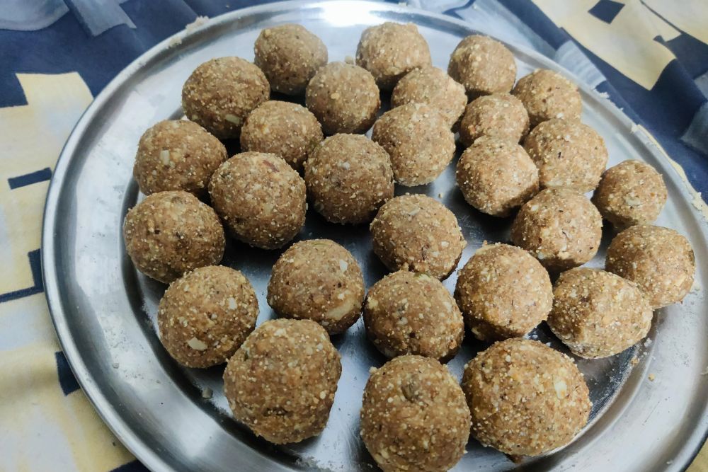 Laddu: कड़ाके की ठंड में दवा से ज्यादा असरदार होते हैं ये 3 तरह के लड्डू
