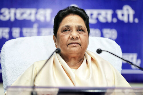 मेडिकल कॉलेजों में एससी आरक्षण पर मायावती ने सरकार को सुप्रीम कोर्ट जाने की सलाह दी