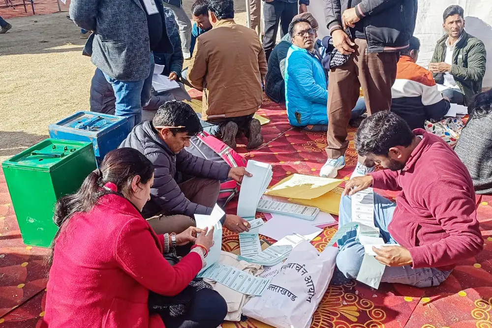 उत्तराखंड निकाय चुनाव के लिए वोटिंग जारी