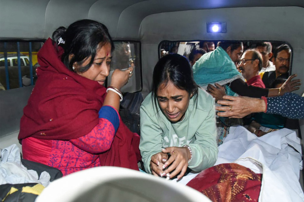 महाकुंभ में महा-त्रासदी