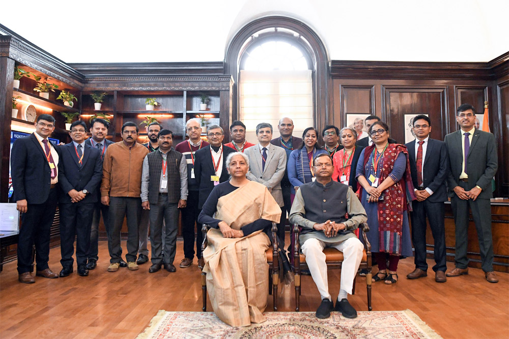 बजट से पहले पेश हुआ आर्थिक सर्वे