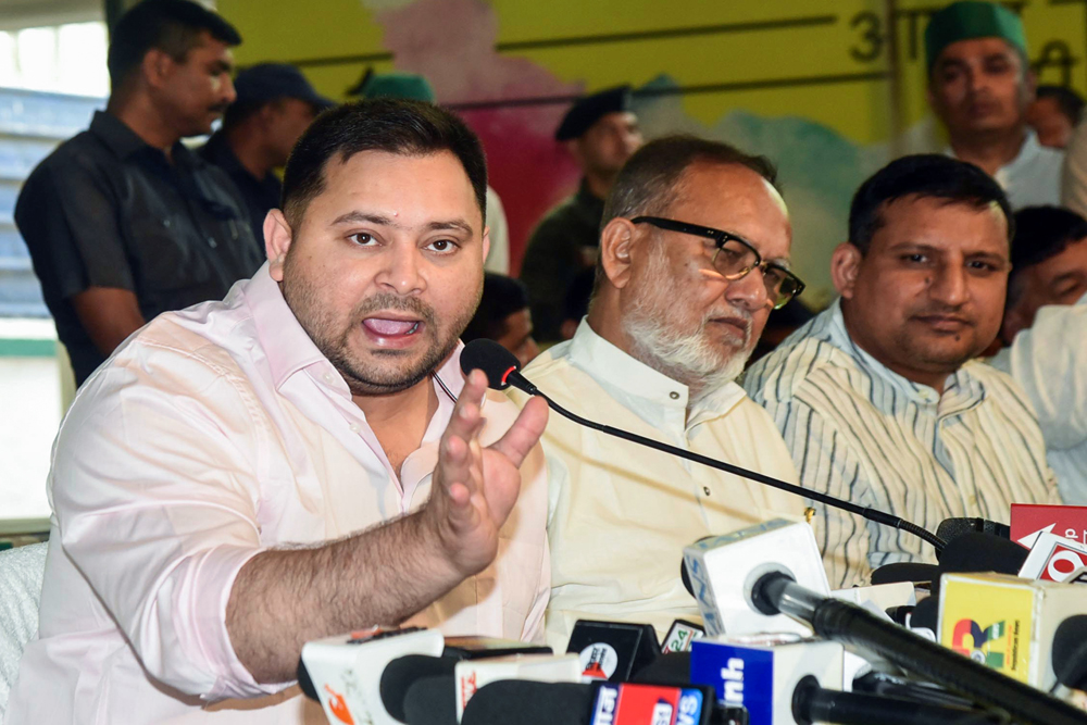 तेजस्वी