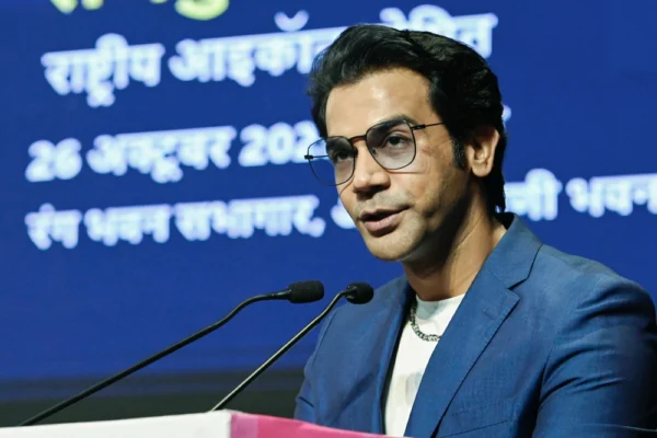 ‘फुले’ में पत्रलेखा की एक्टिंग देख गदगद हुए राजकुमार
