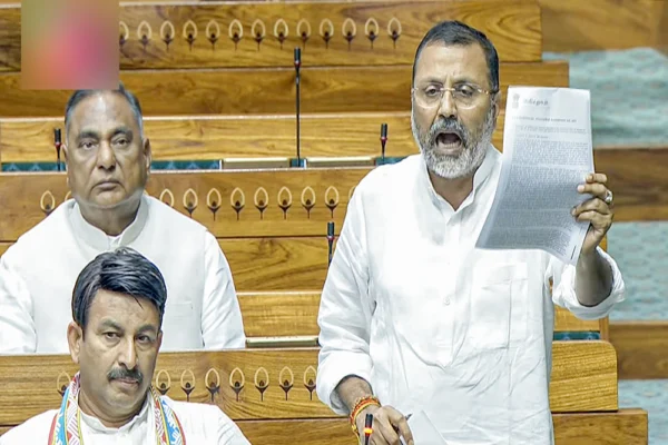 कुछ तो जिम्मेदारी दिखाएं!