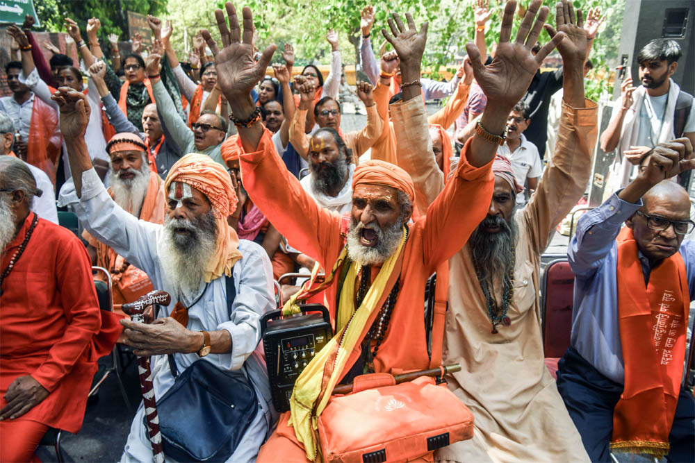 जाति नहीं अब धर्म का मामला
