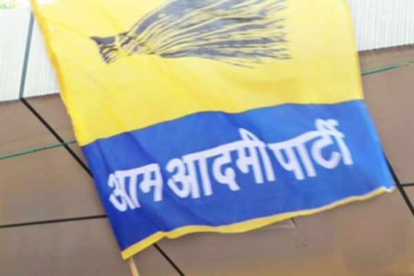 ‘आप’ के 15 पार्षदों ने दिया इस्तीफा, ‘इंद्रप्रस्थ विकास पार्टी’ के नाम से बनाएंगे थर्ड फ्रंट