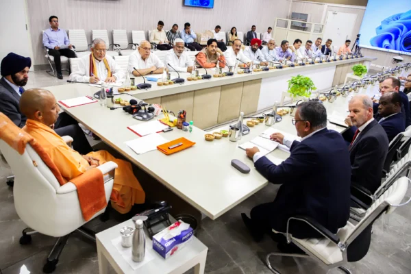 उत्तर प्रदेश के प्रत्येक मंडल में स्थापित हों आयुष महाविद्यालय: योगी आदित्यनाथ