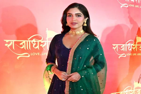 रोमांटिक मूड में भूमि पेडनेकर, फैंस से पूछा दिलचस्प सवाल