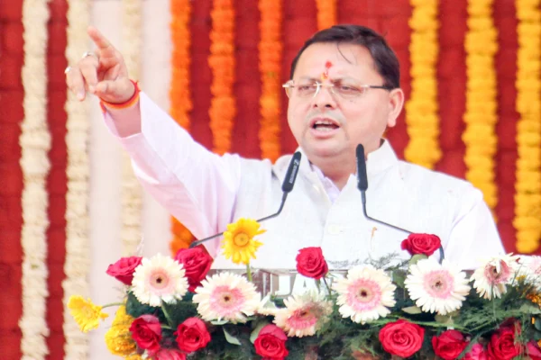 सीएम धामी ने कानून-व्यवस्था का उल्लंघन करने वालों पर कड़ी कार्रवाई के दिए निर्देश